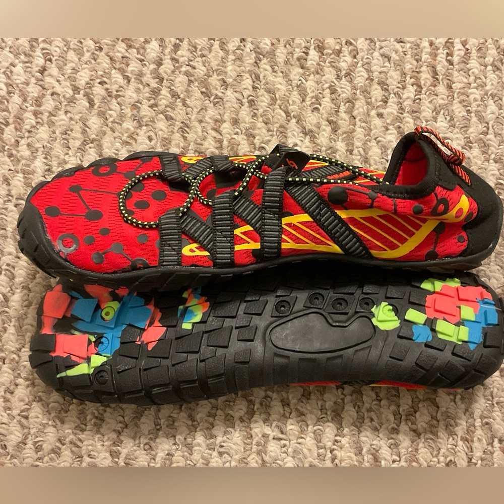 UBFEN Big Kids Water Shoes/Water Socks